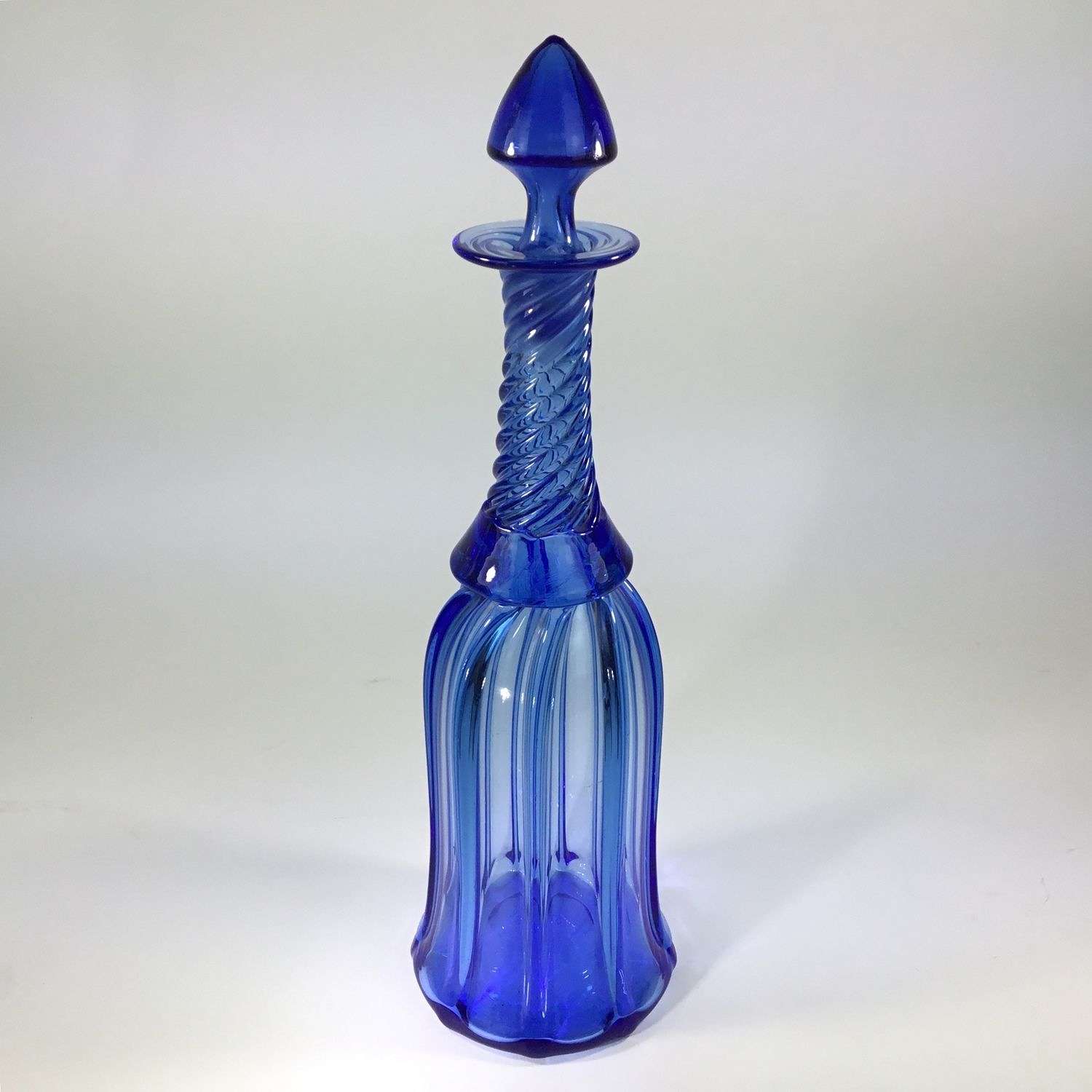 Exceptional 19th Century wrythen glass decanter