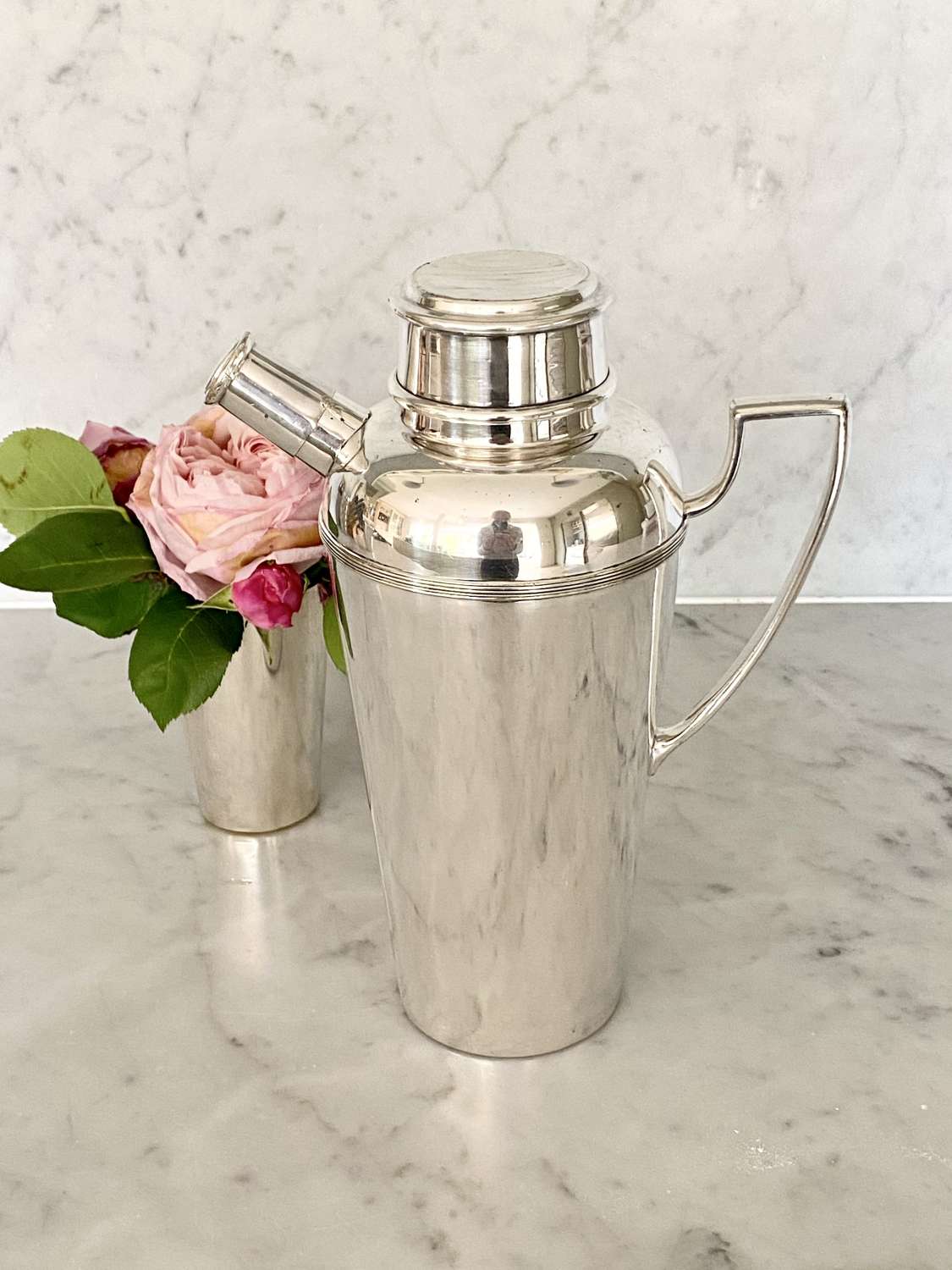 Asprey Art Deco silver plated spout and handle cocktail shaker