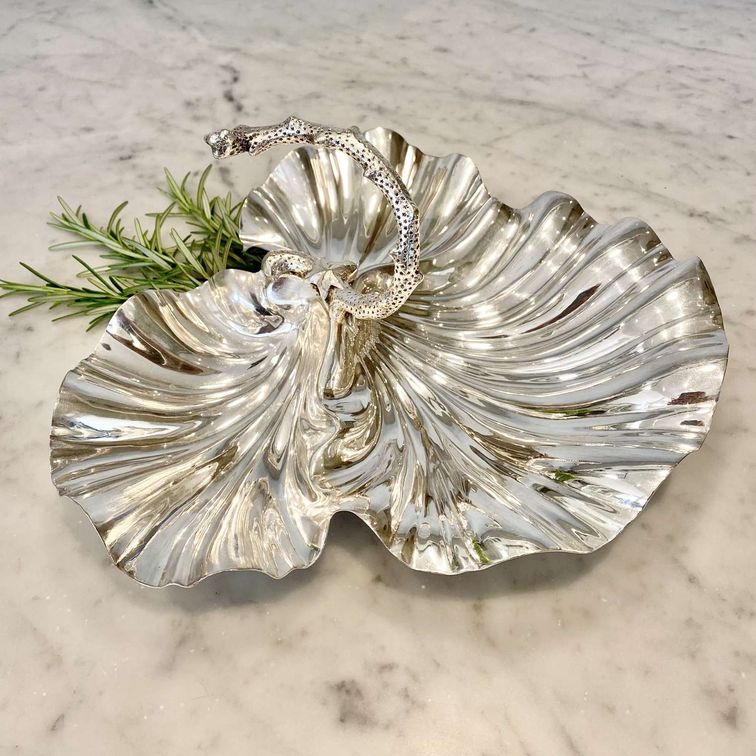 William Hutton silver plated shell & coral H’ors d’Oeuvres dish