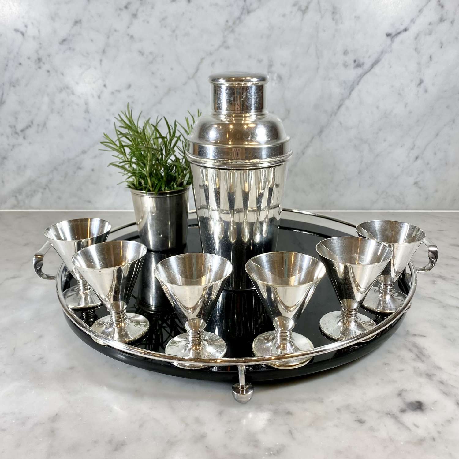 Art Deco bar set comprising shaker, tray & cups