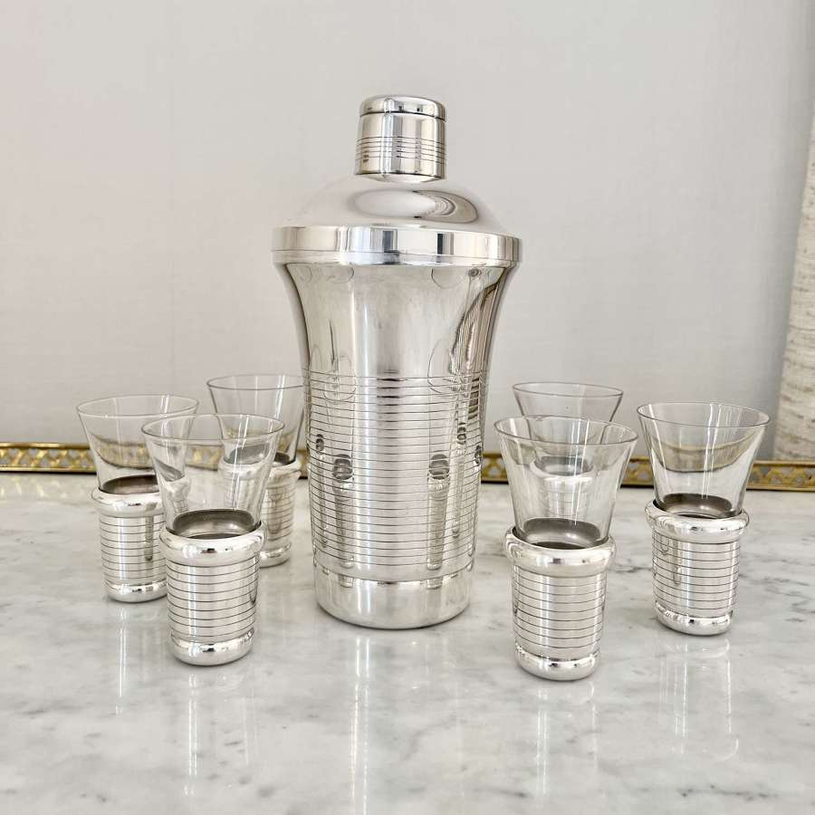 French Art Deco Cocktail Shaker And Glasses Set