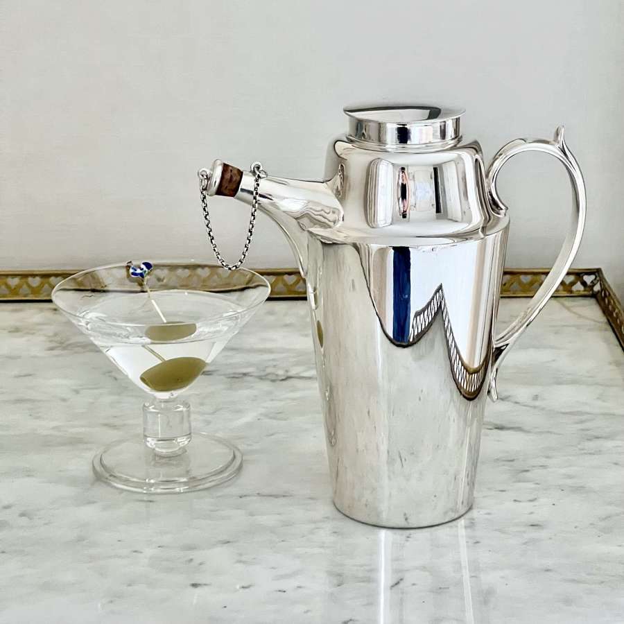 Superb Art Deco Silver Plated Side Handle Cocktail Shaker