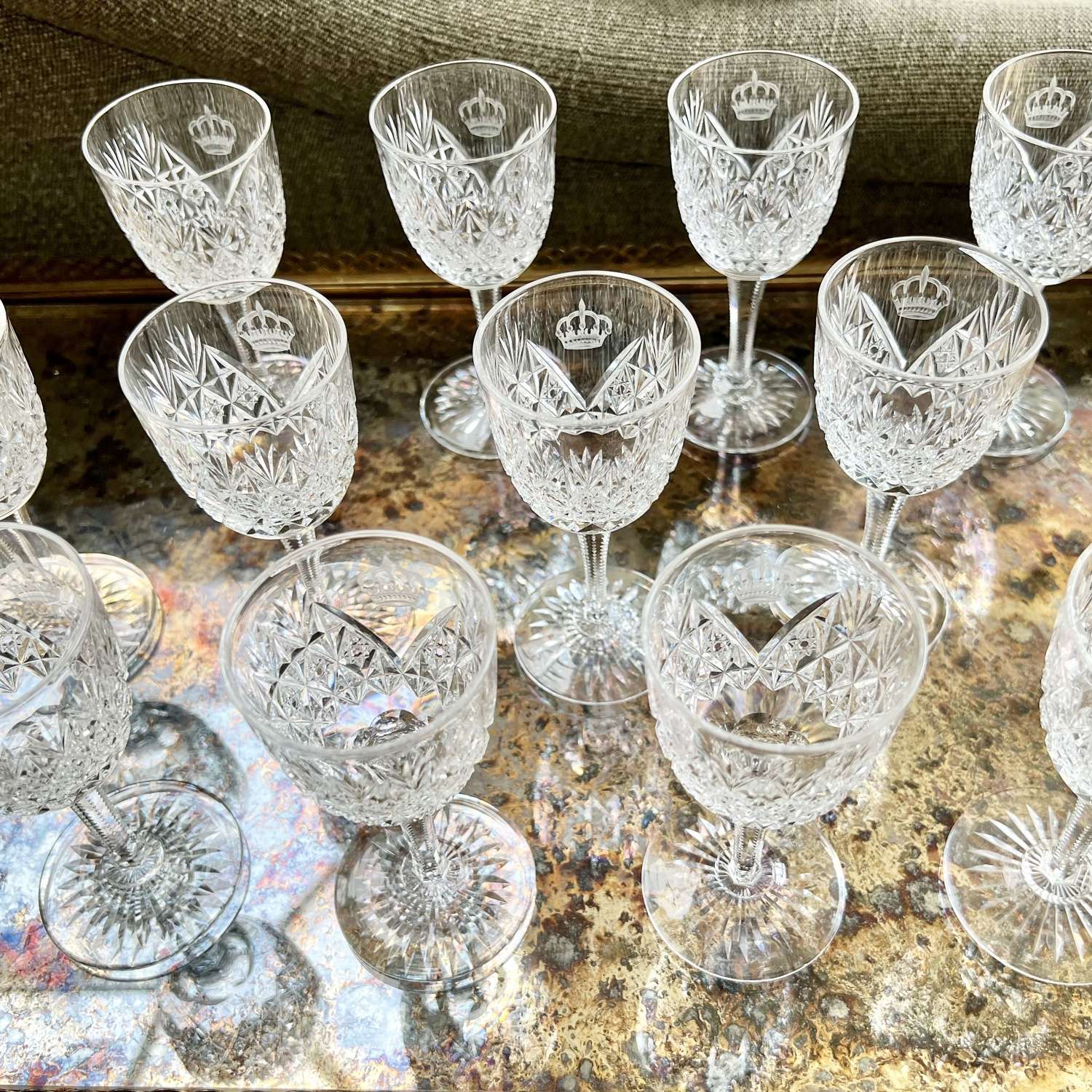 Set Of 12 Crown Etched Crystal Glasses By Thos Webb Circa 1920s