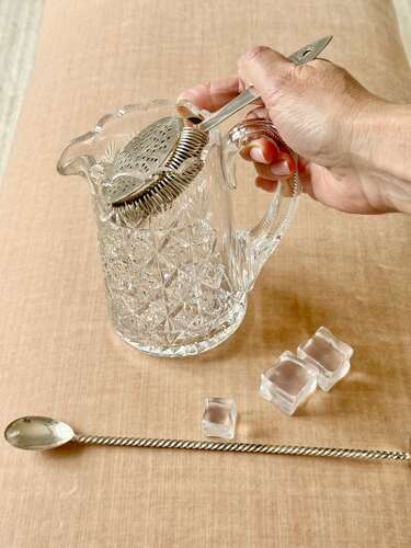 Fine Quality Crown Etched Crystal Jug By Thomas Webb Circa 1920s