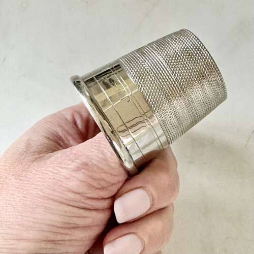 Vintage ‘Just A Thimble’ Spirit drinks measure cup