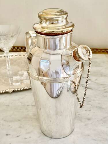 Art Deco 2 Pint silver plated Side Handle cocktail Shaker with cork stoppers