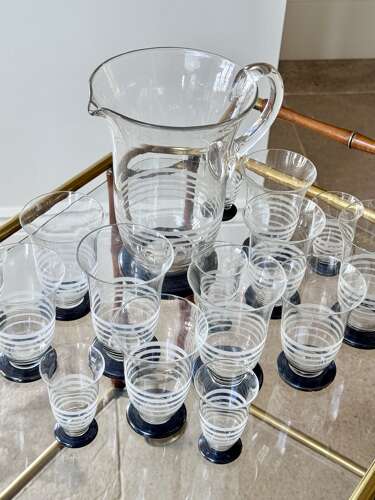 Set Art Deco etched lemonade cocktail jug & tumblers with black bases