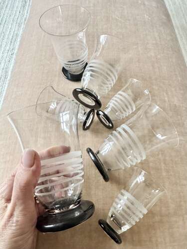Set Art Deco etched lemonade cocktail jug & tumblers with black bases