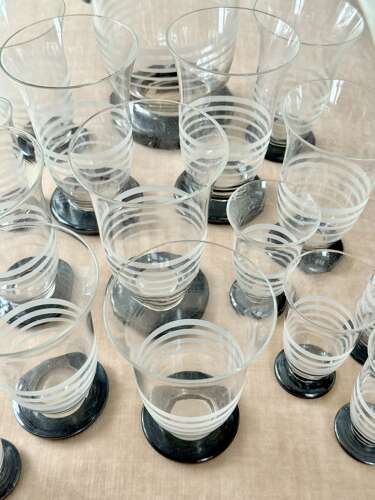 Set Art Deco etched lemonade cocktail jug & tumblers with black bases