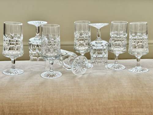 Fine Quality Star Cut Crystal short stem flutes C1969