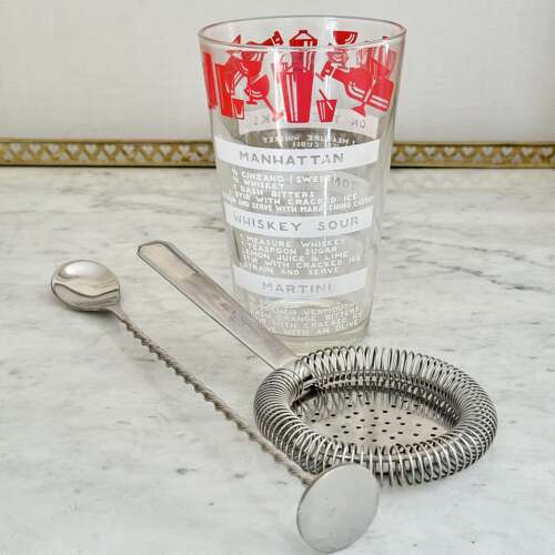 Cocktail recipe mixing jug with stirring spoon & bar strainer