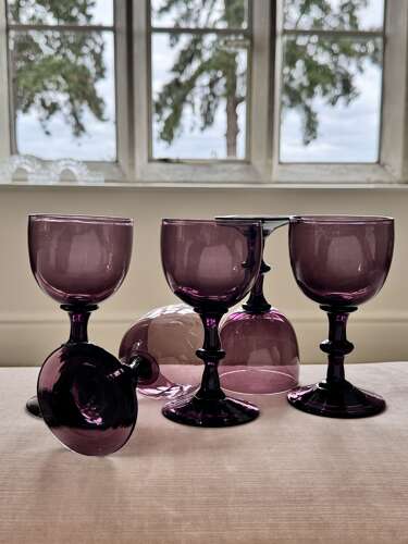5 amethyst coloured wine glasses Circa 1920