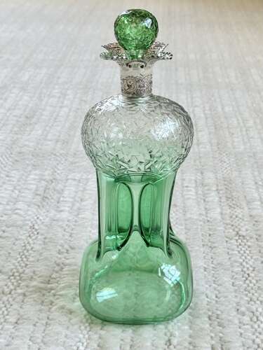 Rare Stevens & Williams silver collar & cut glass pinched Glug decanter 1909