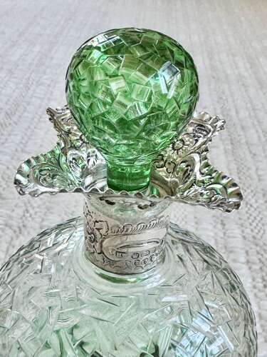 Rare Stevens & Williams silver collar & cut glass pinched Glug decanter 1909