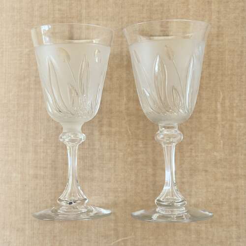 Victorian acid etched crystal large wine goblet glasses attributed to Richardsons