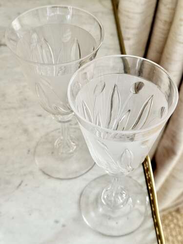 Victorian acid etched crystal large wine goblet glasses attributed to Richardsons