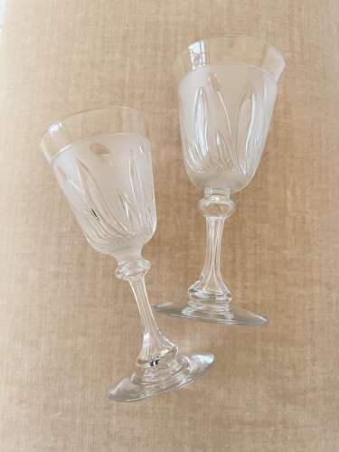 Victorian acid etched crystal large wine goblet glasses attributed to Richardsons