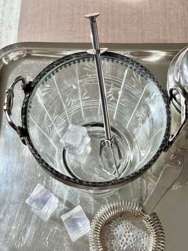 Useful pair of mechanical ice grabber tongs C1960