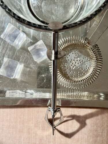 Useful pair of mechanical ice grabber tongs C1960