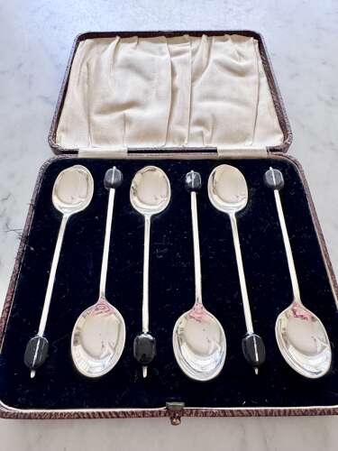 Set Art Deco silver plated black coffee bean finial spoons in case