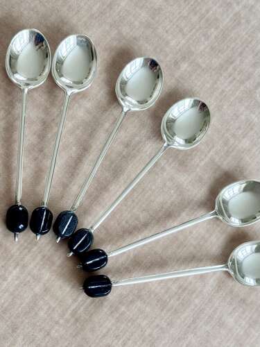 Set Art Deco silver plated black coffee bean finial spoons in case