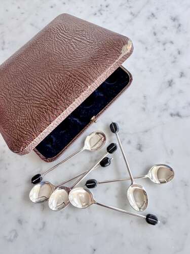 Set Art Deco silver plated black coffee bean finial spoons in case