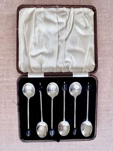 Set Art Deco silver plated black coffee bean finial spoons in case