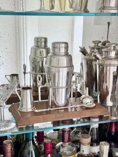 Art Deco silver plated bar cocktail making set by Walker & Hall C1920