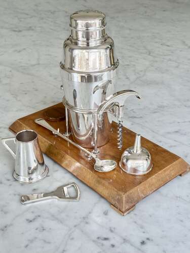 Art Deco silver plated bar cocktail making set by Walker & Hall C1920