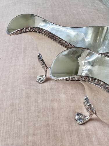 Pair Edwardian silver plated gravy sauce boats