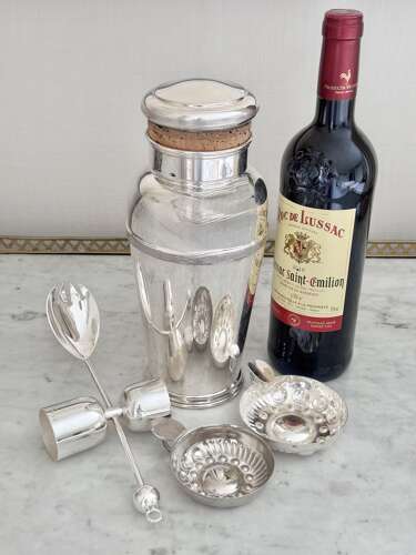 Two French vintage taste du vin dishes