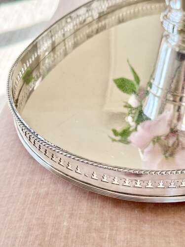 Superb oval silver plated pierced rim gallery drinks tray