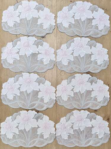 Vintage Madeira Hand Embroidered Organdy Placemat & napkin 16-Piece Setting for 8
