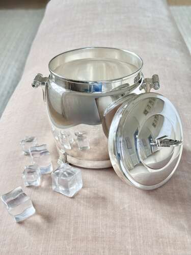An Art Deco Silver plated Ice Bucket by William Suckling C1930